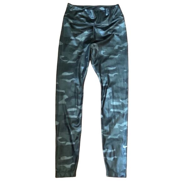 Nike dri fit Camouflage Camo Shiny Athletic Leggings Small - Picture 1 of 10